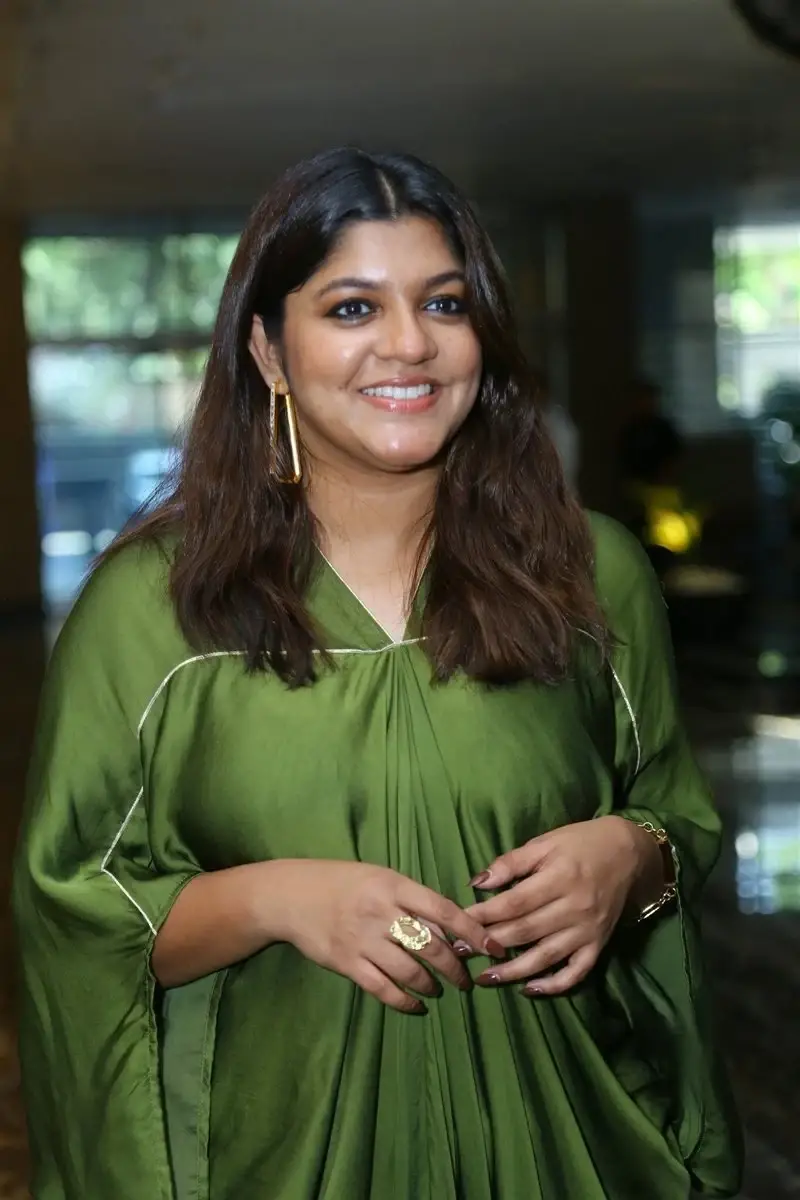 TELUGU GIRL APARNA BALAMURALI IMAGES AT 2018 MOVIE SUCCESS MEET 19